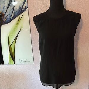 women’s black shirt size XS